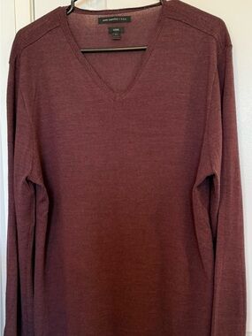 John Varvatos Men's V-Neck Sweater in Maroon